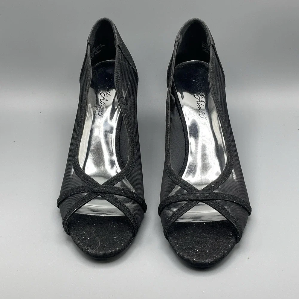 easy street stunning comfortable